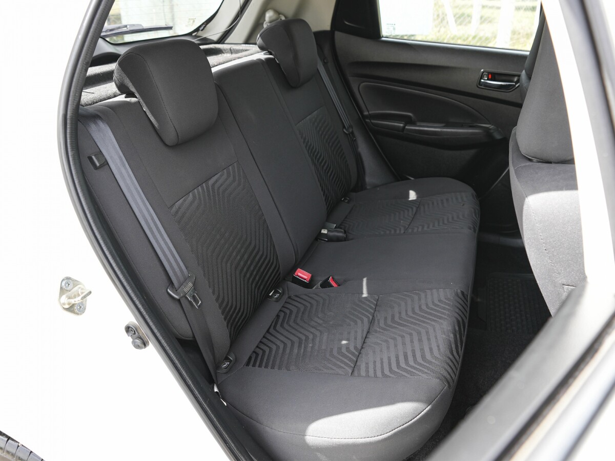 Suzuki Swift GL 1.2 Extra full | Permuta / Financia Suzuki Swift GL 1.2 Extra full | Permuta / Financia