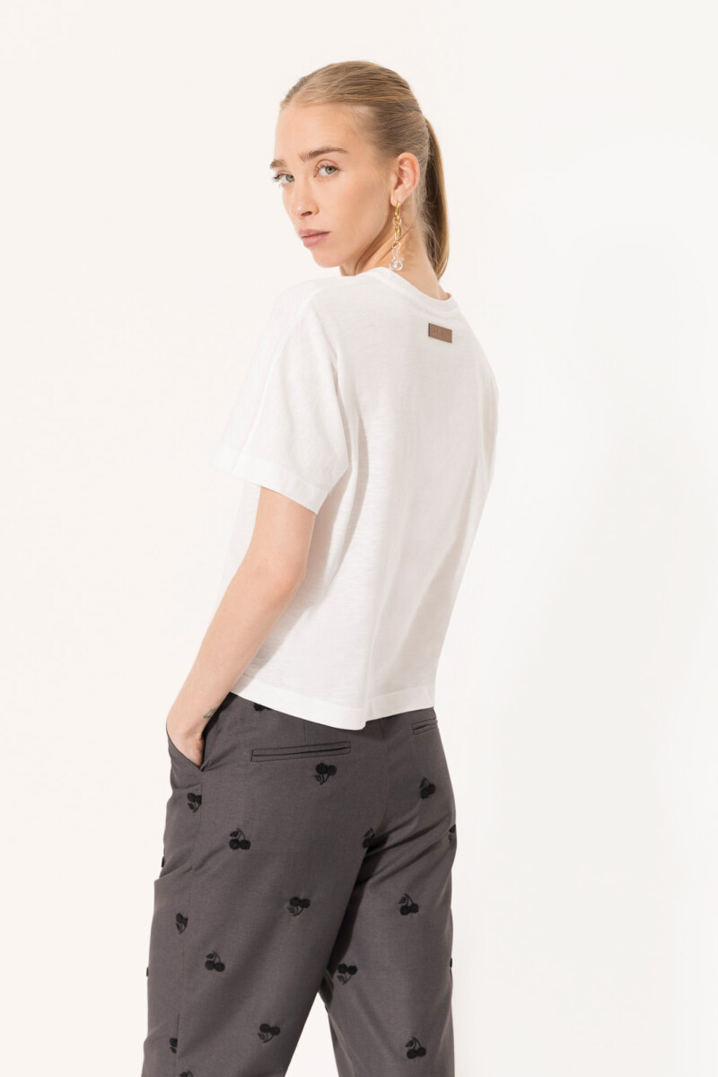 REMERA HILLARY Beige