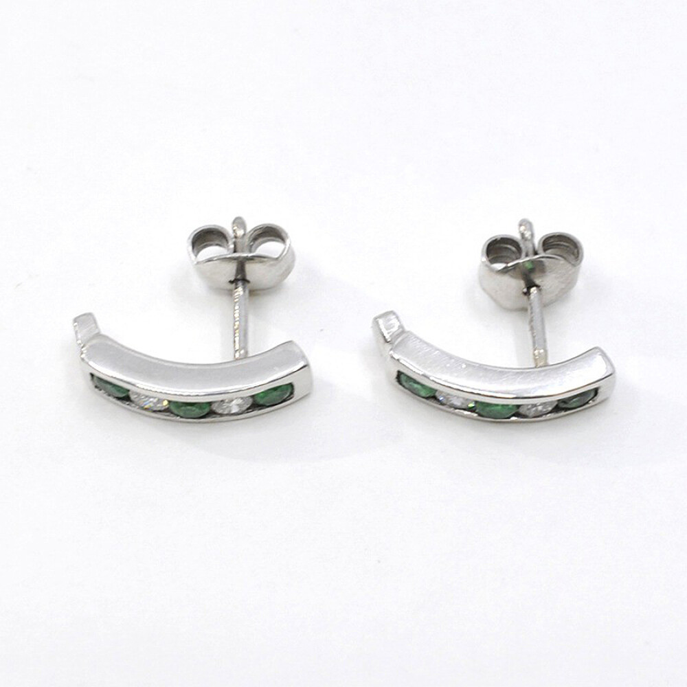 Aros 18K Blanco Con Brillantes Y Esmeraldas Aros 18K Blanco Con Brillantes Y Esmeraldas