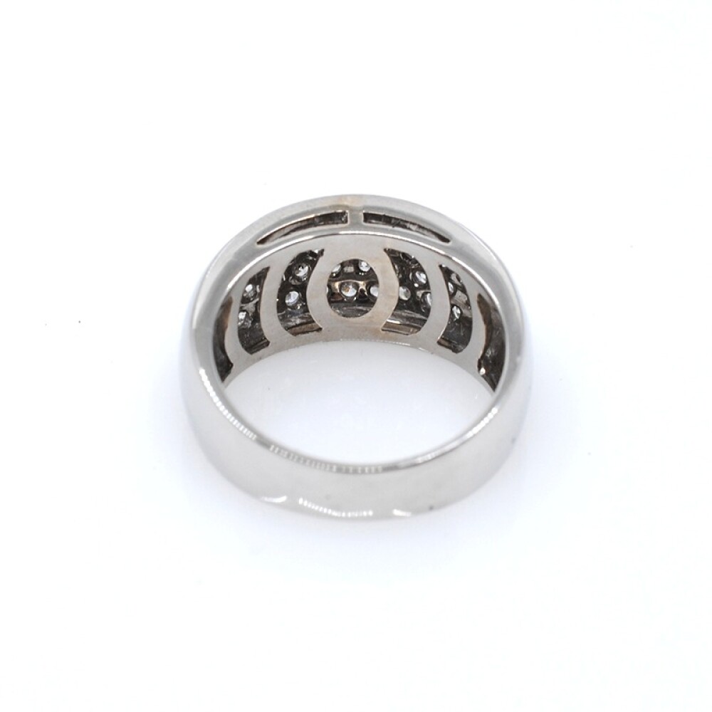 Anillo en oro 18k blanco y brillantes 1,00 ct aproximadamente Anillo en oro 18k blanco y brillantes 1,00 ct aproximadamente