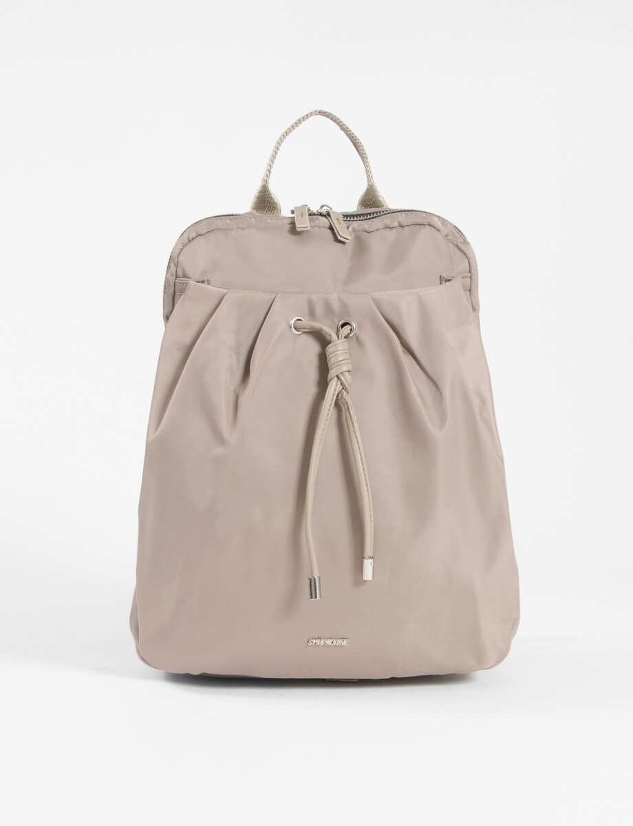 Mochila con cordón y bolsillo - topo 