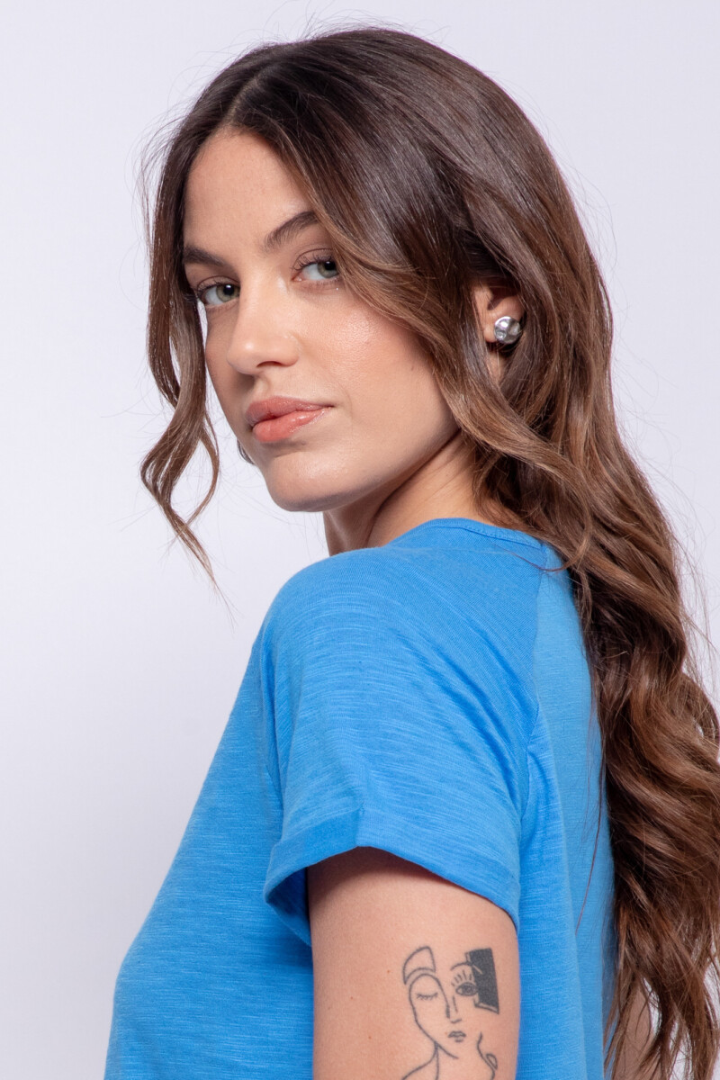 REMERA MORTENSEN Azul Regata