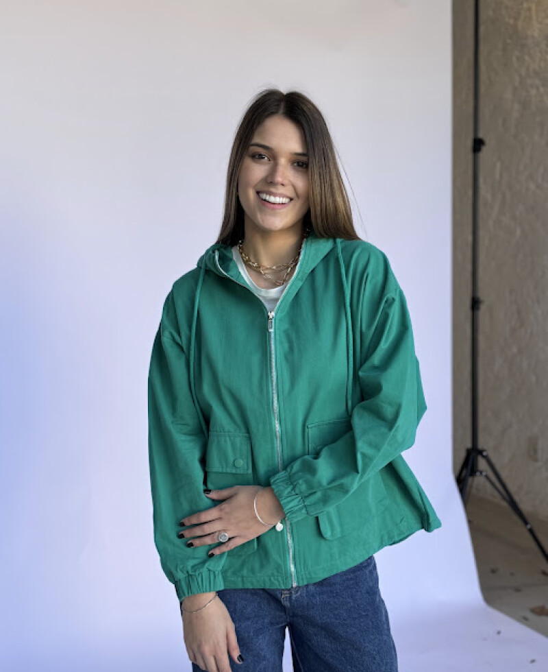 Campera Gabardina con cierre verde