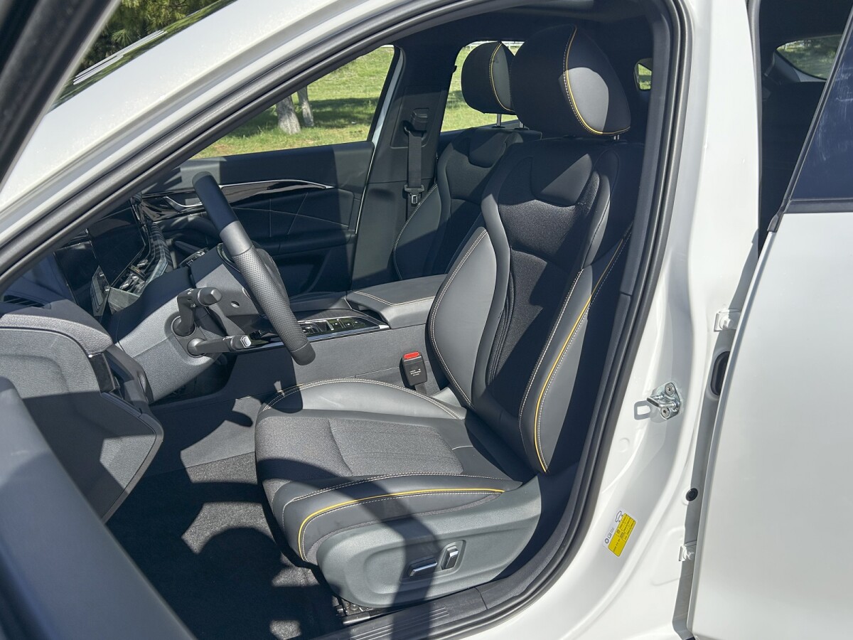 Bestune B70S Commander 1.5T Extra Full| Permuta / Financia Bestune B70S Commander 1.5T Extra Full| Permuta / Financia