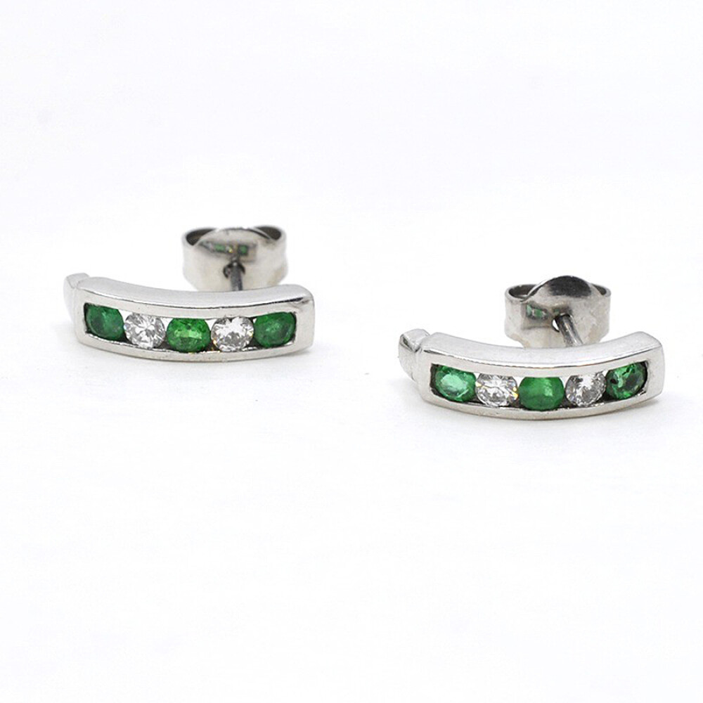 Aros 18K Blanco Con Brillantes Y Esmeraldas Aros 18K Blanco Con Brillantes Y Esmeraldas