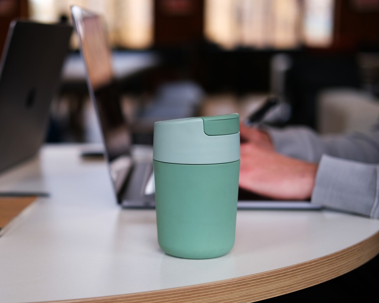 Vaso Antiderrame Reutilizable Joseph Joseph Sipp™ 340 ml Vaso Antiderrame Reutilizable Joseph Joseph Sipp™ 340 ml