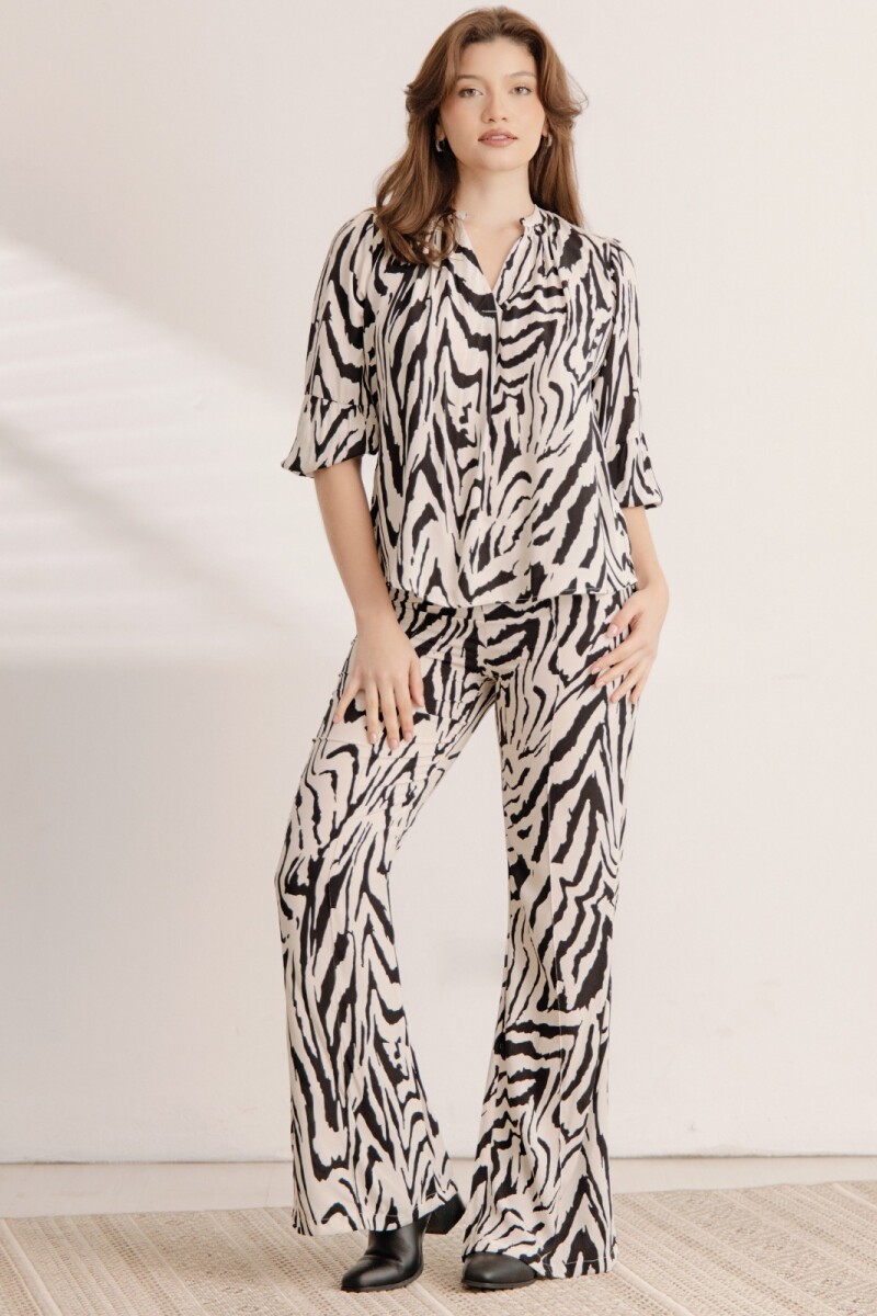 Pantalón Casual. Pantalón Casual.