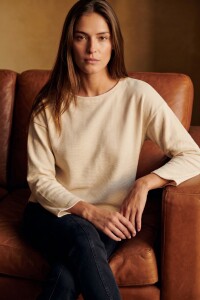 Sweater Arena