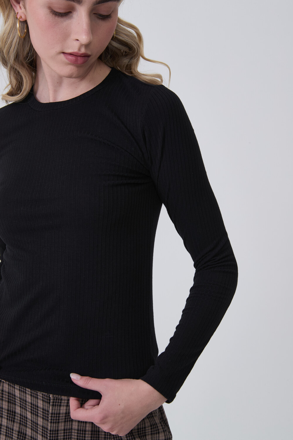 Remera Zacatlan Negro