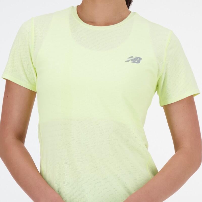 Remera New Balance de Dama - JACQUARD - WT41281LLT GREEN