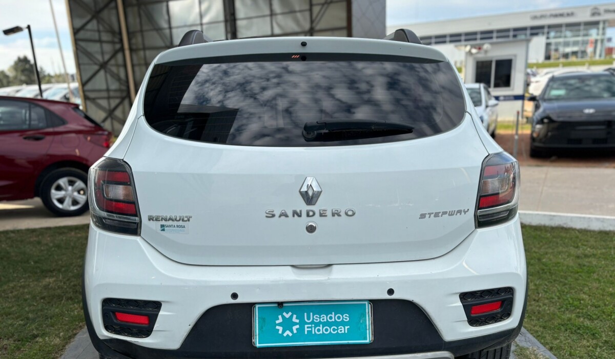 Renault Stepway Privilege - 2015 Renault Stepway Privilege - 2015