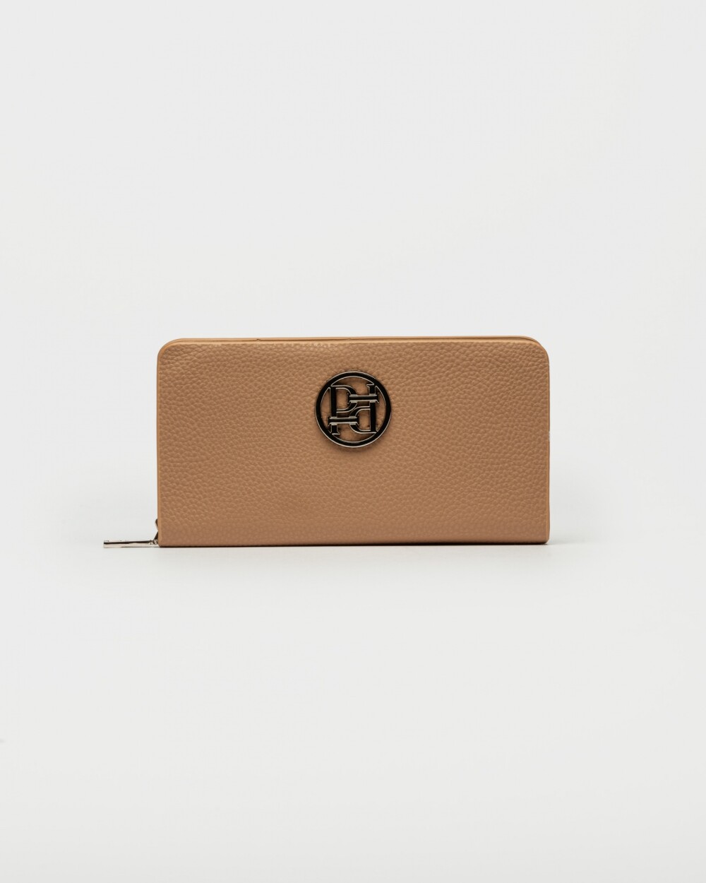 Billetera Con Cierre Mint En Efecto Cuero Charol Camel