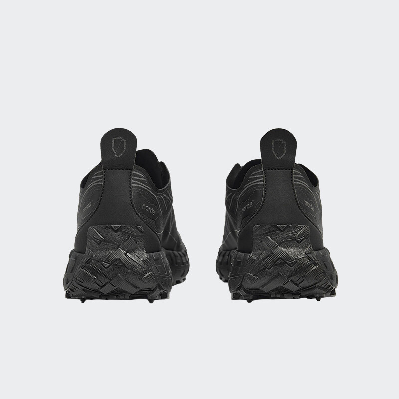 Championes Norda 001A Dyneema Negro