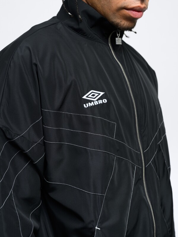 CAMPERA TRACK RELAXED Umbro Hombre 002