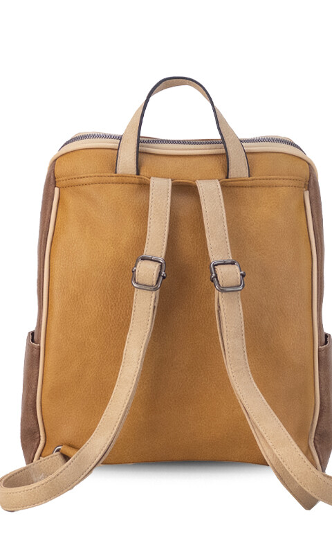 MOCHILA QUEEN NUEZ ARENA Y TABACO