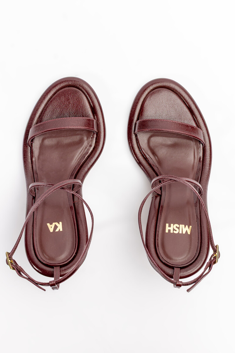 CAMBRIA Burgundy