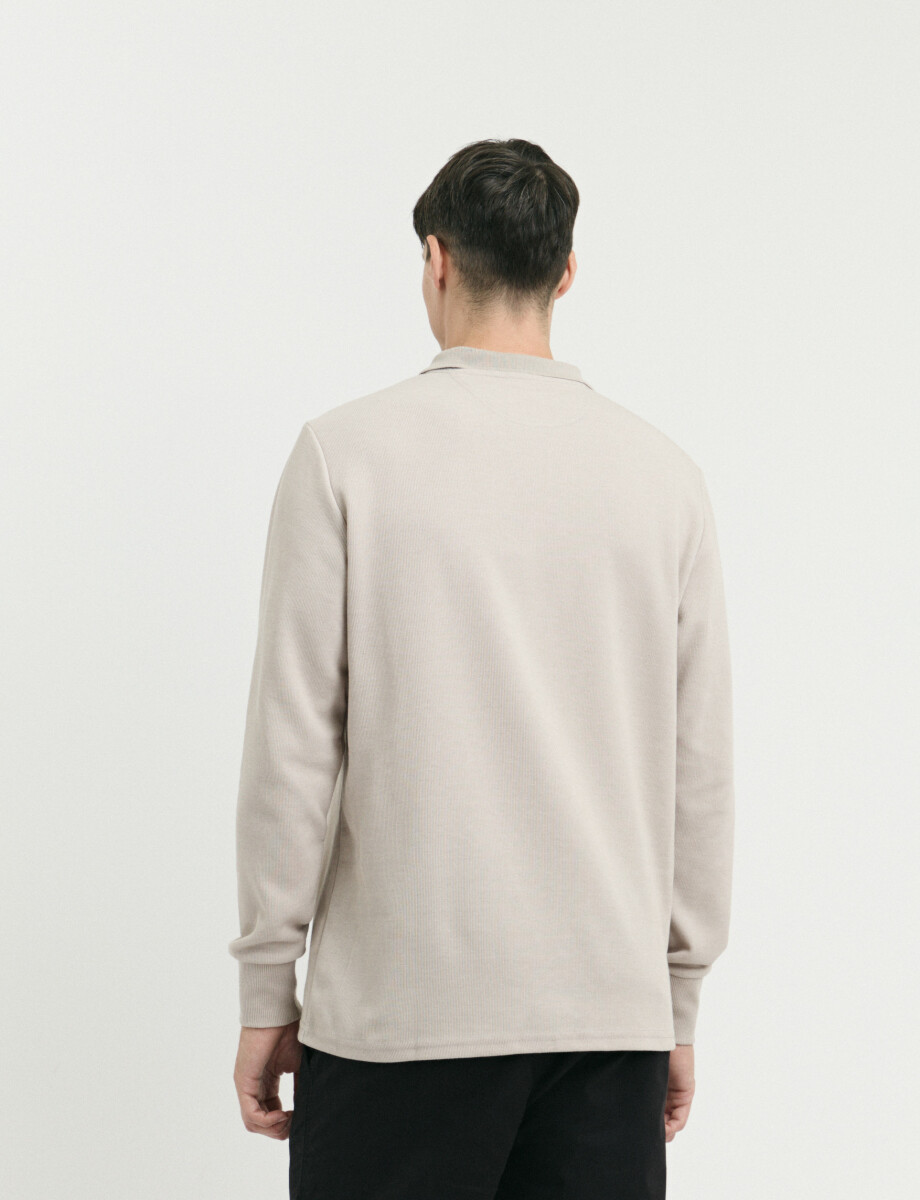 520913 REMERA HARRY Beige