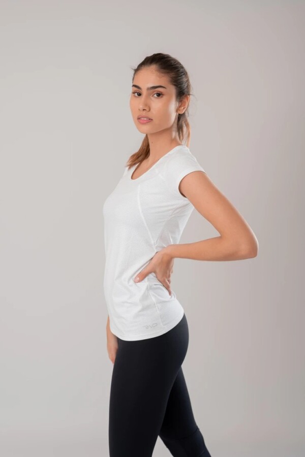 Remera Deportiva. Bordo
