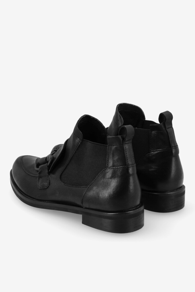 BOTA CORTA CON HEBILLA Negro