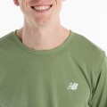 Remera New Balance de Hombre -Sport Essentials- MT61O0U4AAR ELD