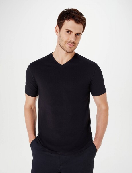 CAMISETA UNISSEX ESCOTE V NEGRO