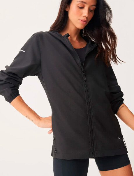 CAMPERA CORTAVIENTO DE SECADO RÁPIDO NEGRO