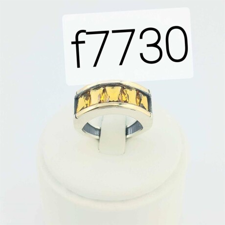 Anillo de Plata 925 con double de Oro 18k y Circonias color miel. Anillo de Plata 925 con double de Oro 18k y Circonias color miel.