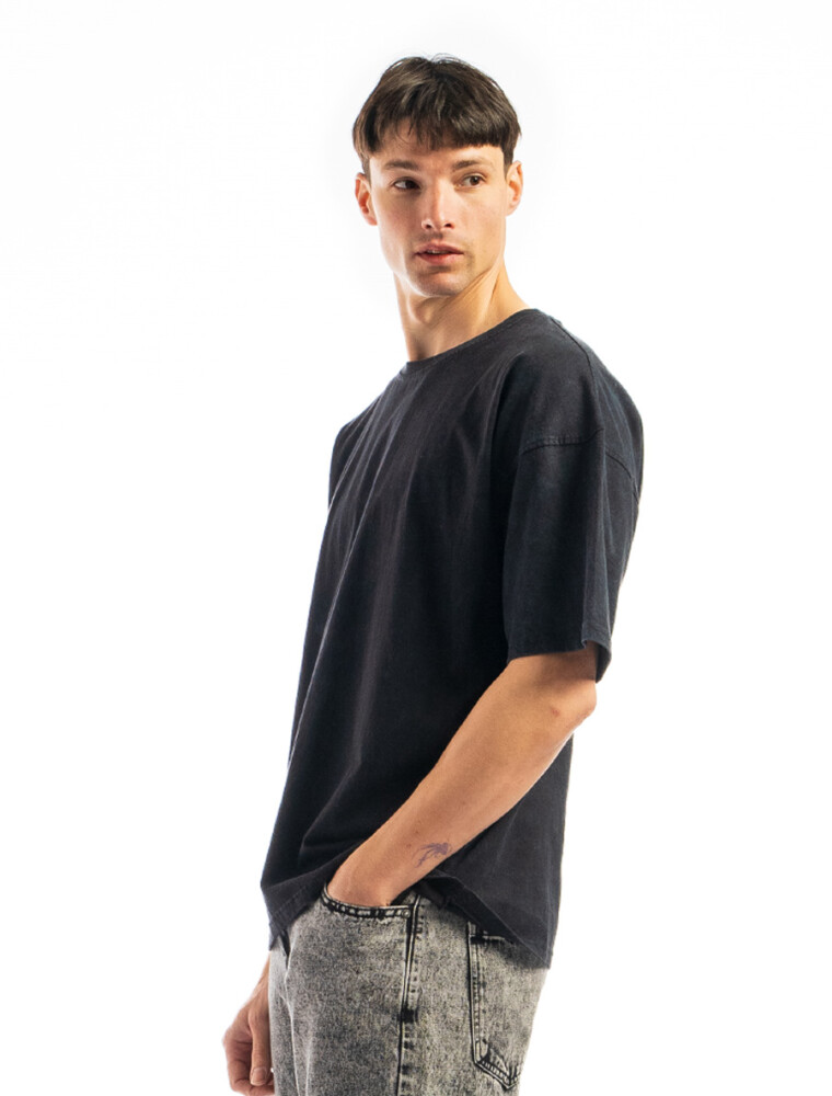 Remera Algodón Oversized Negro