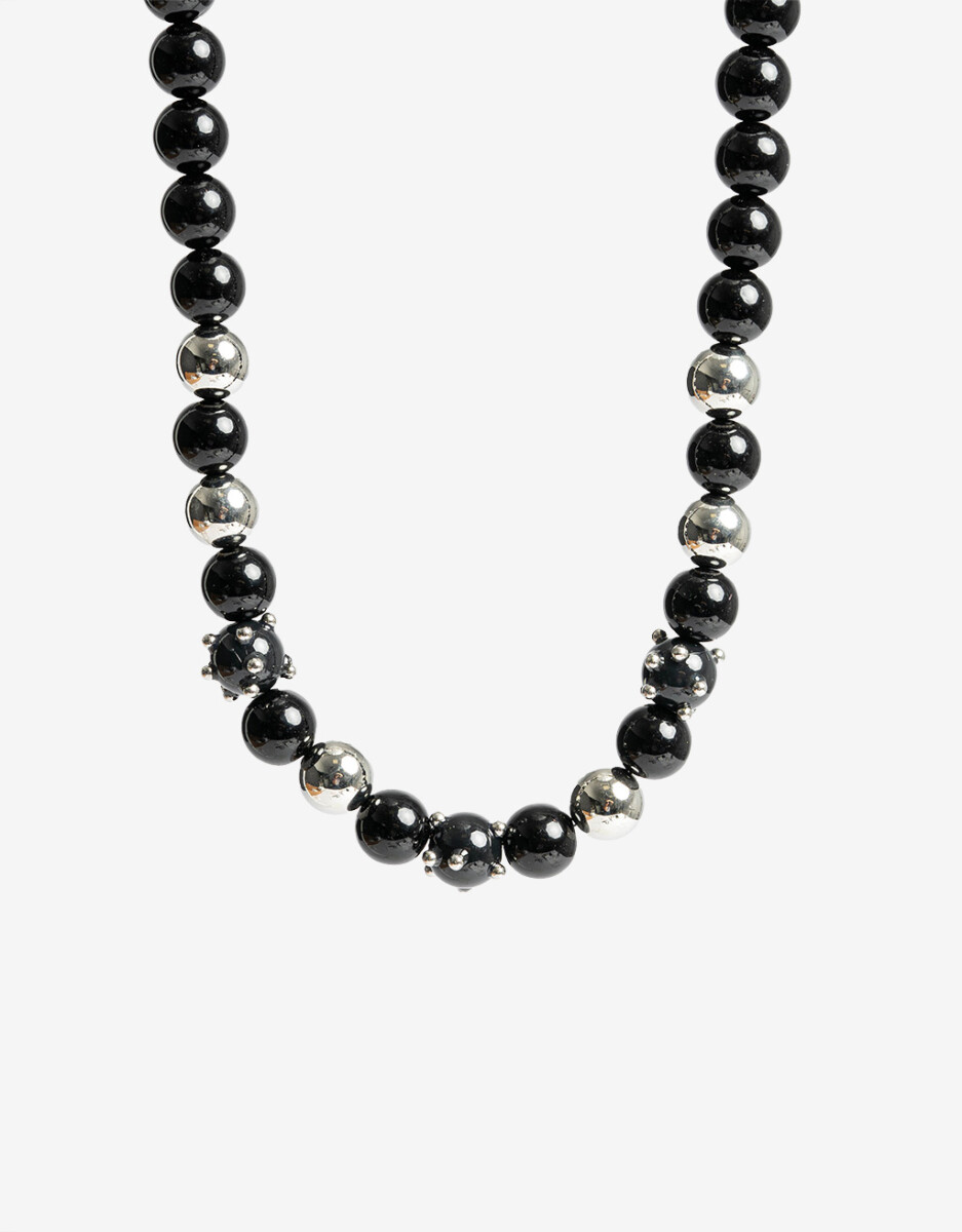 Collar De Bolones En Resina Y Metal 