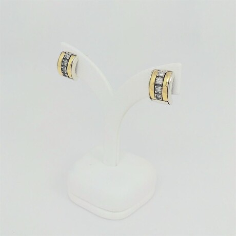 Caravanas de plata 925 con doublé en oro 18ktes y circonias. Caravanas de plata 925 con doublé en oro 18ktes y circonias.