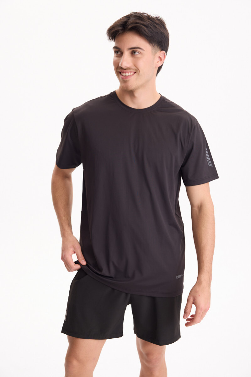Remera DryFit Core Negro