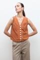 Blusa con alforzas lacre