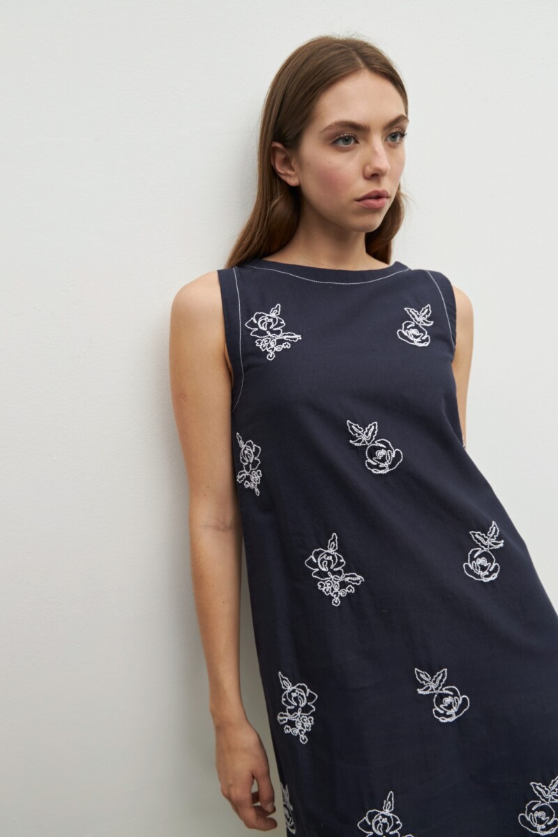 Vestido bordado floral azul marino