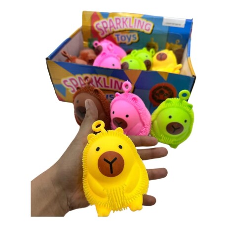 Muñeco Squeeshie Capybara 001