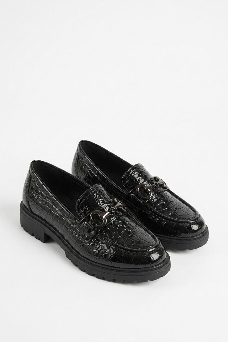 Mocasín audaz negro
