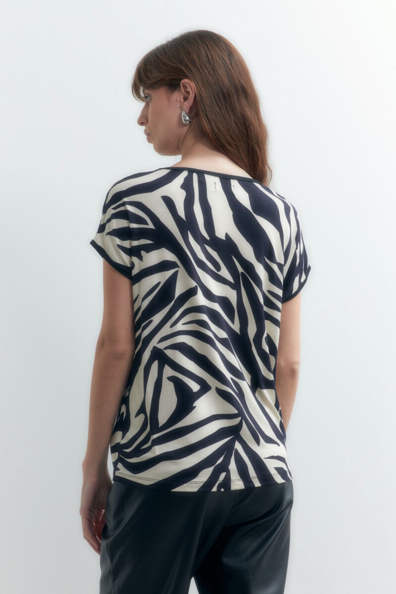 Blusa animal print negro