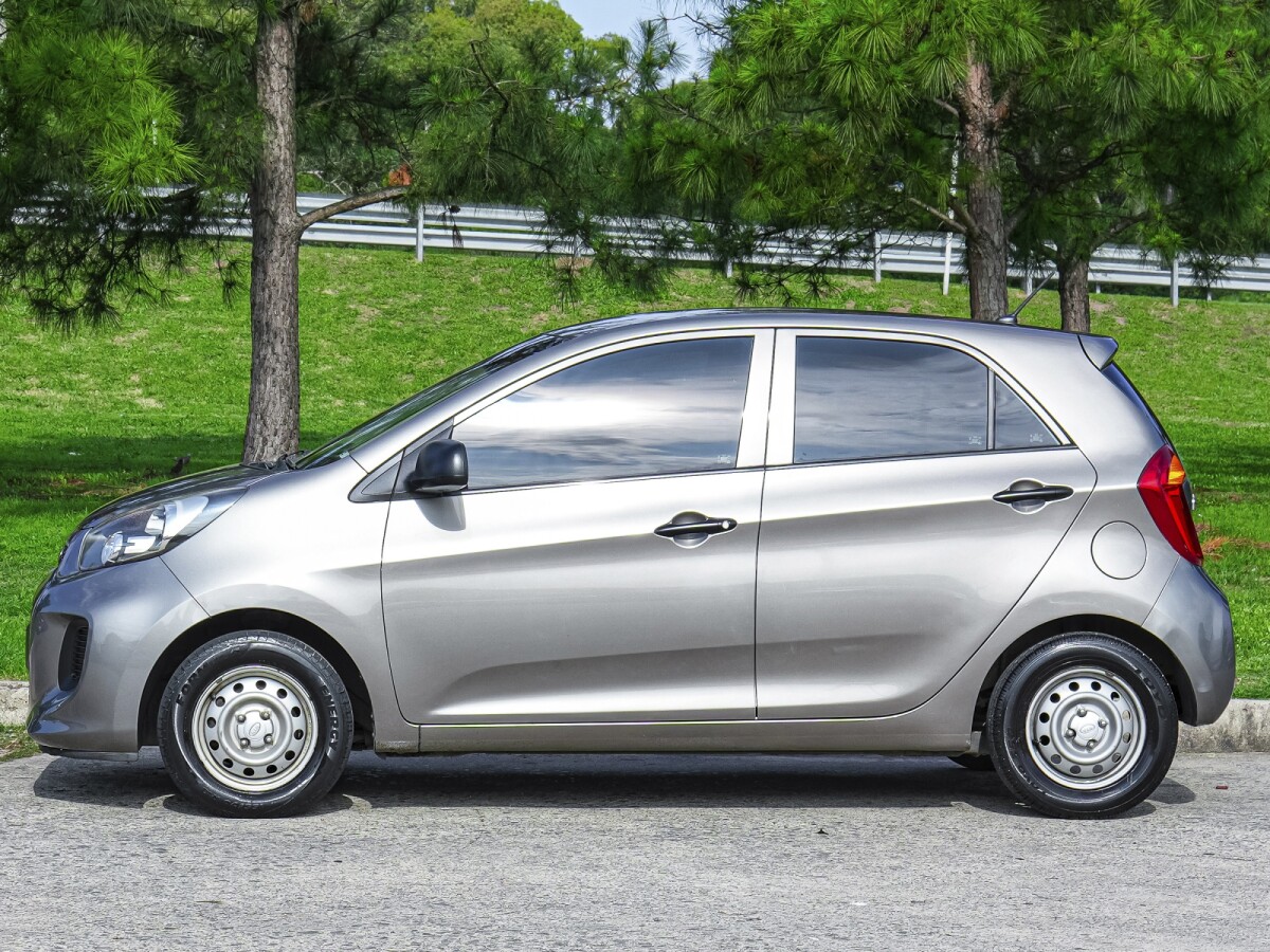 Kia Picanto EX 1.0 Extra Full 2017 EXCELENTE ESTADO! Kia Picanto EX 1.0 Extra Full 2017 EXCELENTE ESTADO!