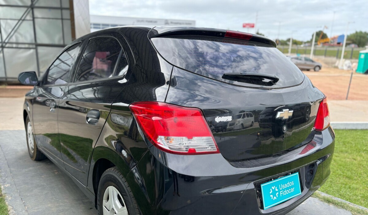 Chevrolet Onix 1,0 Joy LT - 2018 Chevrolet Onix 1,0 Joy LT - 2018