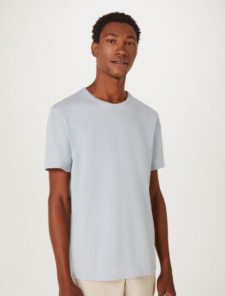 CAMISETA MANGA CORTA SLIM CELESTE