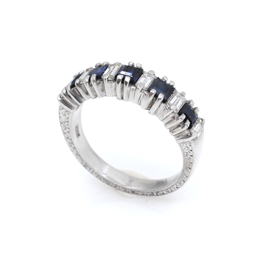 Anillo Oro Blanco 18K Con Brillantes Y Zafiros Anillo Oro Blanco 18K Con Brillantes Y Zafiros