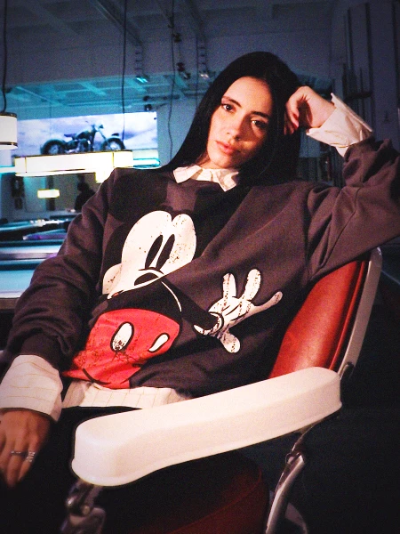 BUZO MICKEY SURPRISE VARIANTE 1