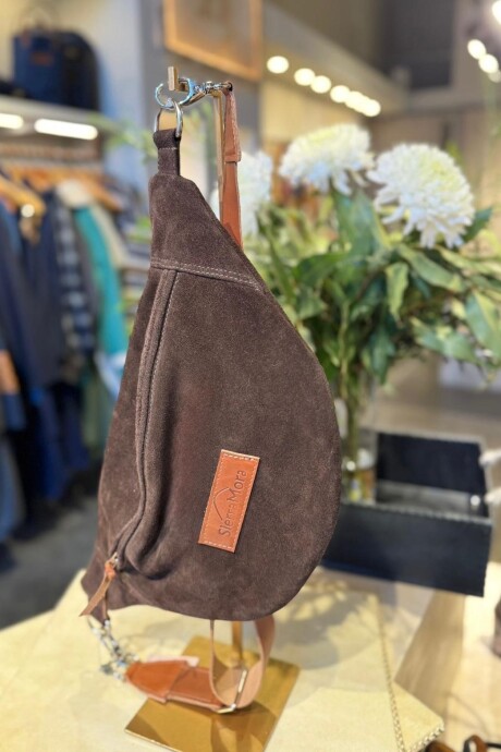 Leather Fanny Pack Gamuza Chocolate