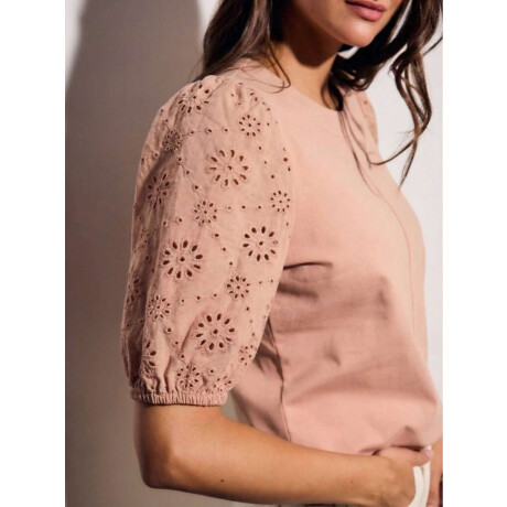 Remera Manga Broderie Rosa