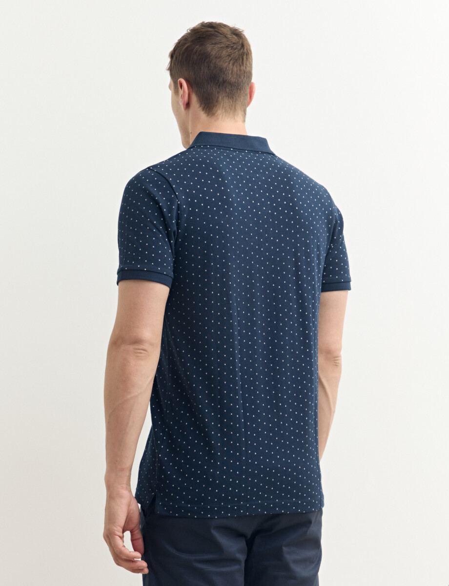 520680 REMERA HARRINGTON LABEL Azul Oscuro