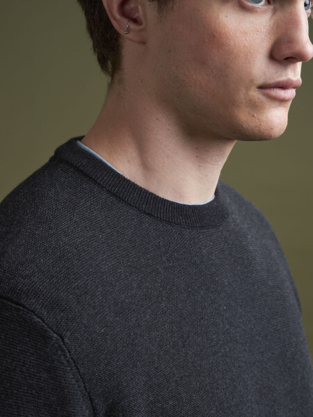 SWEATER HUAPI 6.0 NEGRO