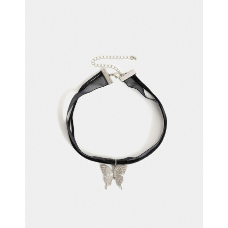 Choker Cinta Con Mariposa Plateado