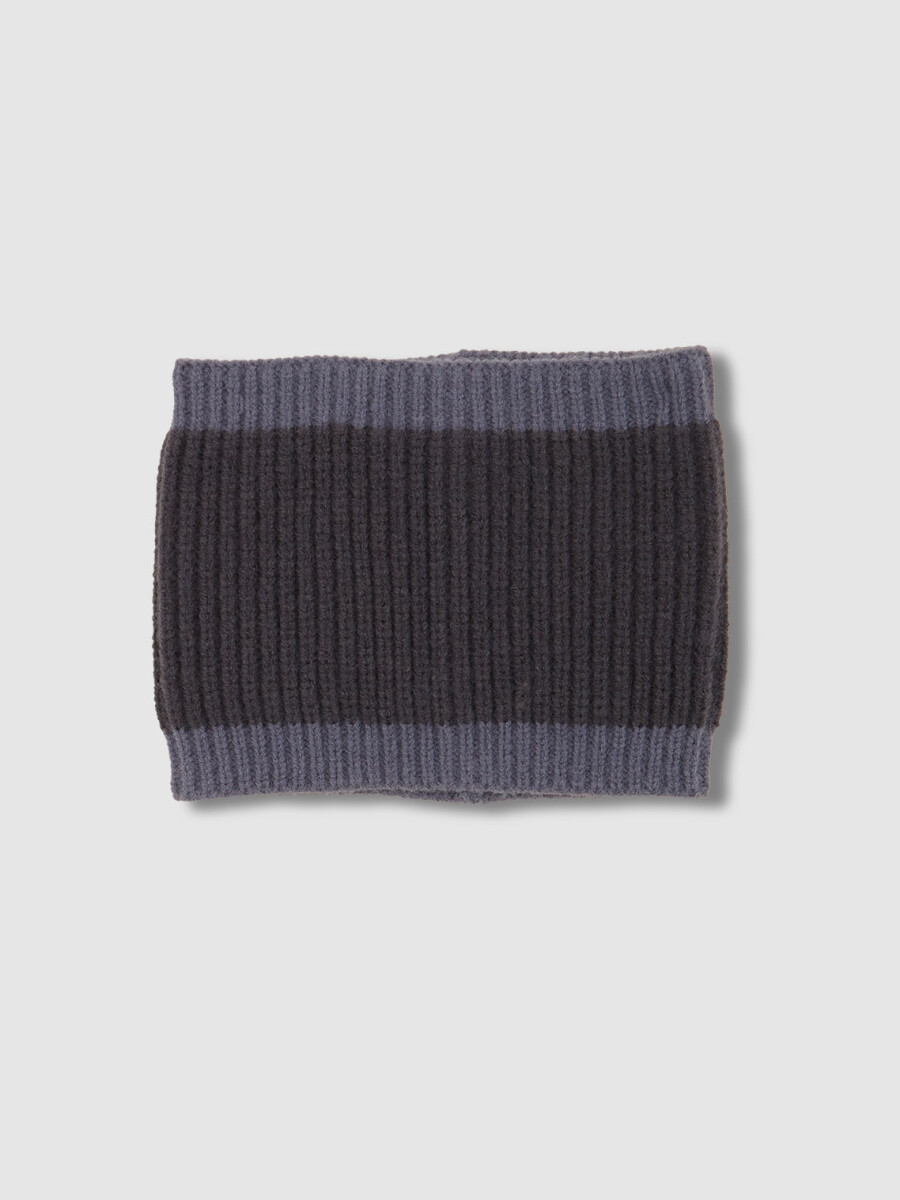 Cuello De Punto Con Vivos En Contraste Gris Marengo