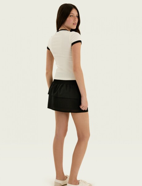 CAMISETA JUVENIL CON ESTAMPADO Y RIBETE EN CONTRASTE BEIGE