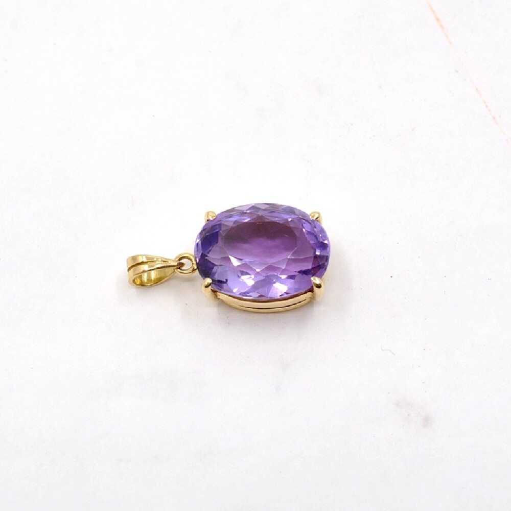 Dije En Oro 18K Y Amatista Sellado H.Stern Dije En Oro 18K Y Amatista Sellado H.Stern