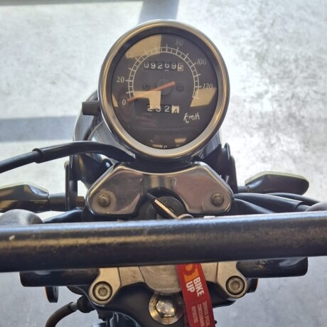 Yumbo Milestone 125 Usada Yumbo Milestone 125 Usada